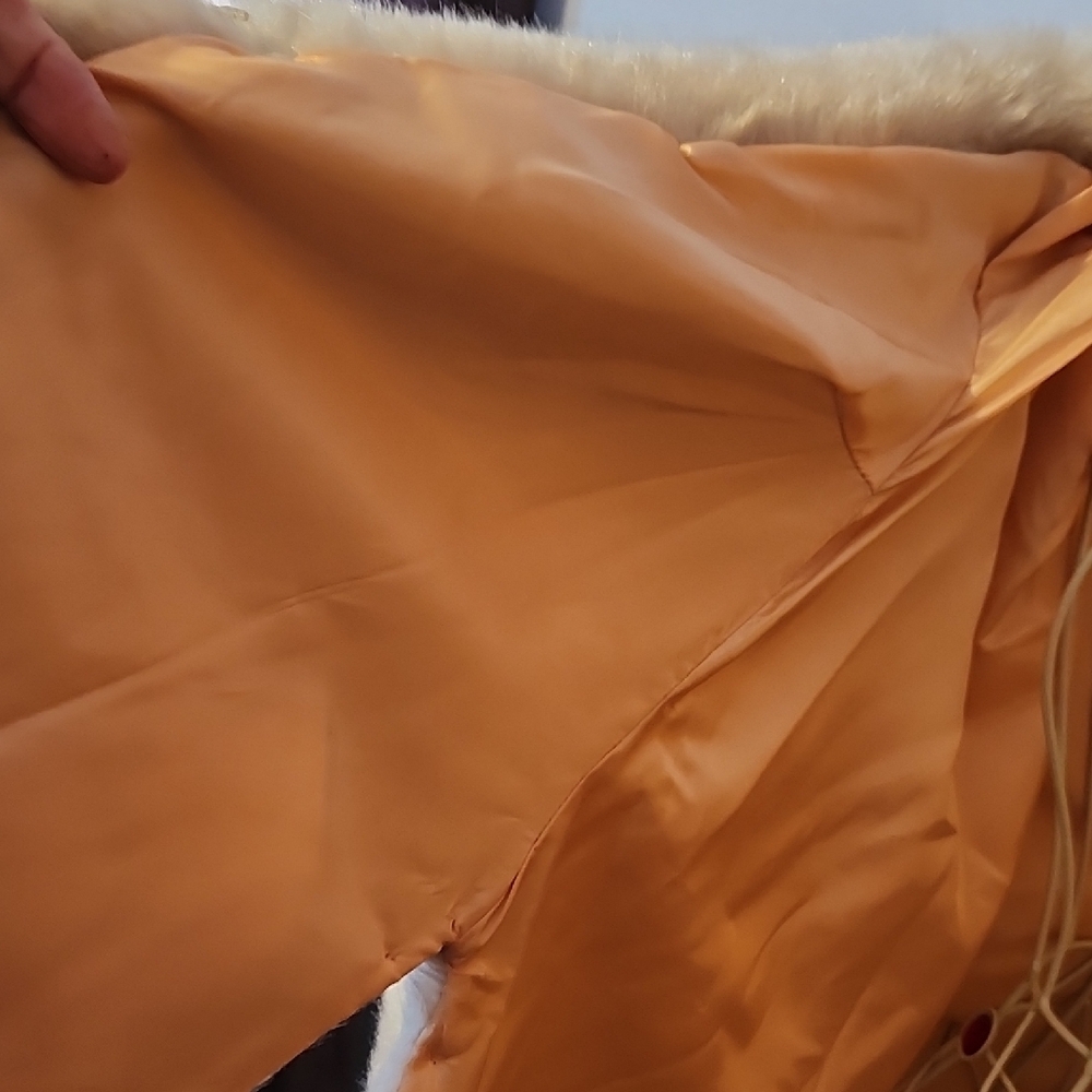 Roaman's Luxurious Cream Teddy Shawl/Stole - Picture 3 of 7